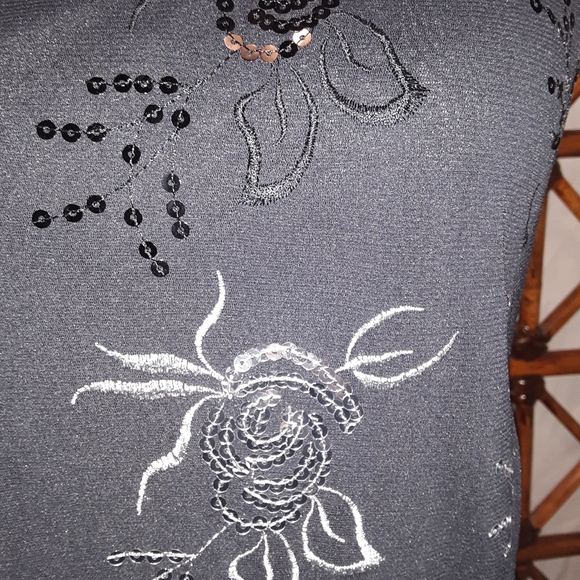 REBEKAH BEADED ROSE CAMISOLE - Picture 5 of 7